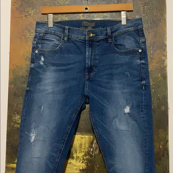 Zara Ripped Skinny Jeans - Picture 2 of 6